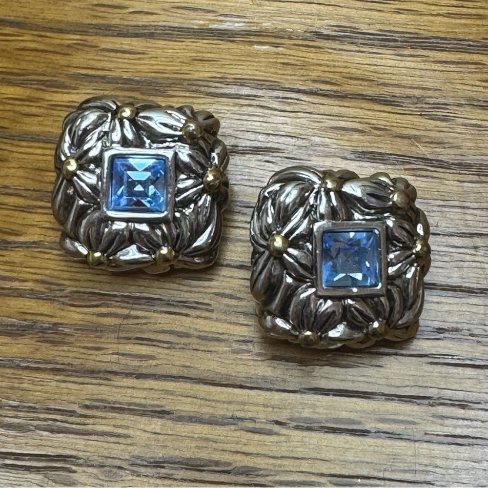 Vintage Premier USA Signed Clip-On Earrings Silver Floral Blue Center - Picture 4 of 7